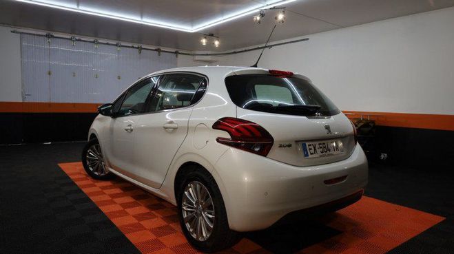 Peugeot 208 1.2 PURETECH 110CH ALLURE S&S 3P Blanc de 2018