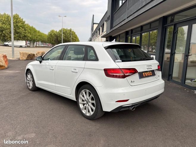 Audi A3 Sportback 1.6 TDI 110CH S&S DESIGN PHASE Blanc de 2017