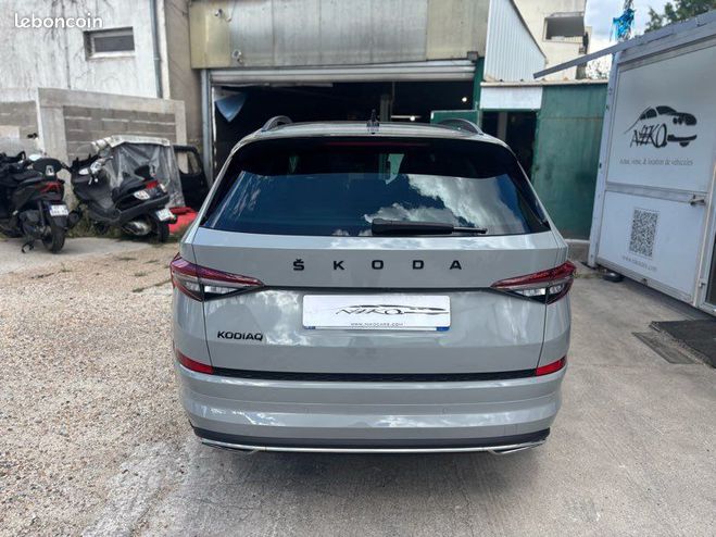 Skoda Kodiaq (2) 2.0 tdi 150 sportline dsg7 7 places  Gris de 2023