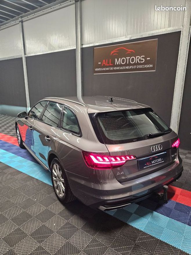 Audi A4 Avant 35 TDI 163ch Business Line Stronic Gris de 2021