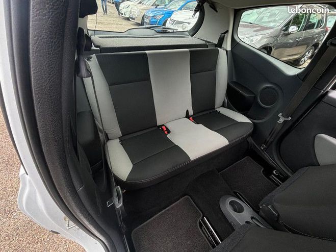 Renault Clio III 1.5 DCI 75CH ALIZE ECO 3P Blanc de 2012