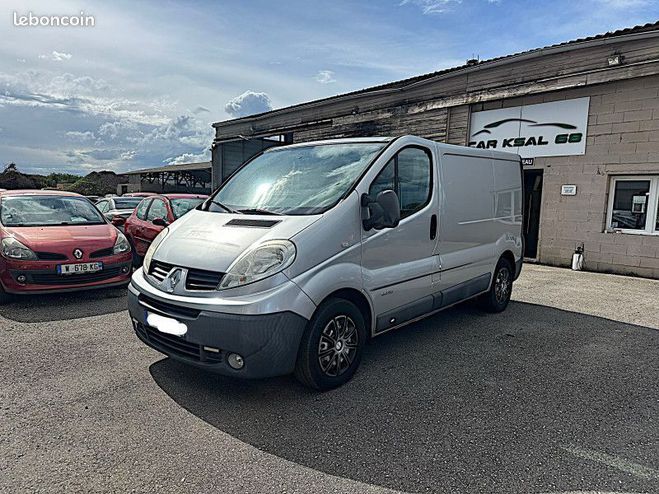 Renault Trafic II FG L1H1 1000 2.0 DCI 115CH GRAND CONF Gris de 2010