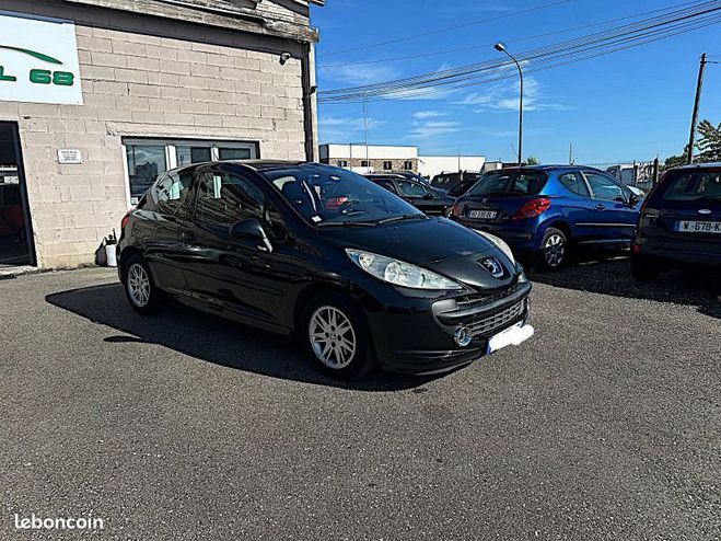 Peugeot 207 1.6 HDI110 EXECUTIVE 5P Noir de 2006