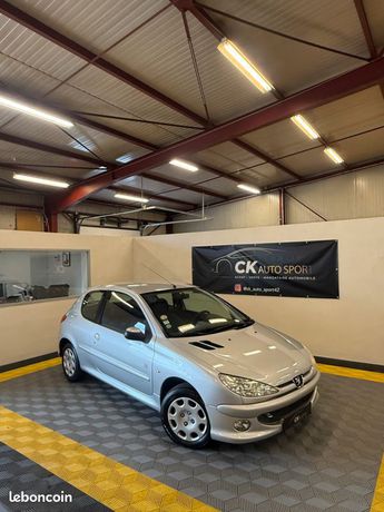  Voir détails -Peugeot 206 Gnration 1.4 HDI 70cv 1er Main Climati à Saint-Martin-la-Plaine (42)