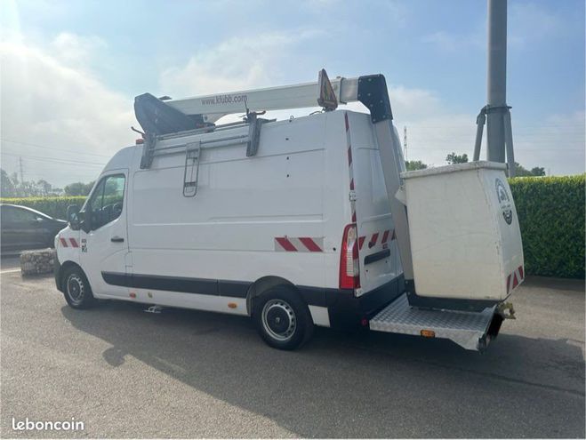 Renault Master l2h2 nacelle Klubb k32 3 places  de 2020