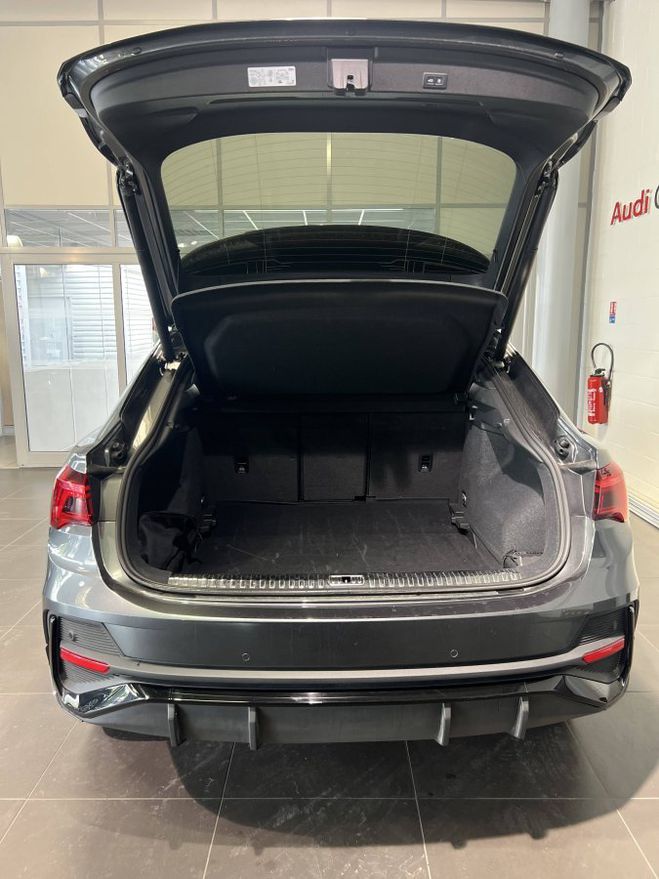 Audi Q3 Sportback 35 TFSI 150 ch S tronic 7 S li Gris de 2024