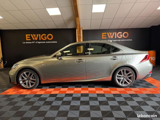 Lexus IS F 2.5 300 H 223H 180 HEV 1.6KWH F-SPORT  Gris de 2017
