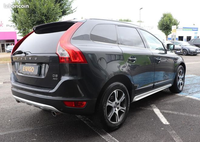 Volvo XC60 2.4 D5 215 SUMMUM AWD GEARTRONIC BVA Gris de 2013