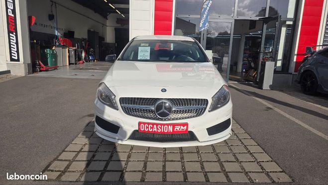 Mercedes Classe A A180 122cv pack AMG 03-2015 Blanc de 2015