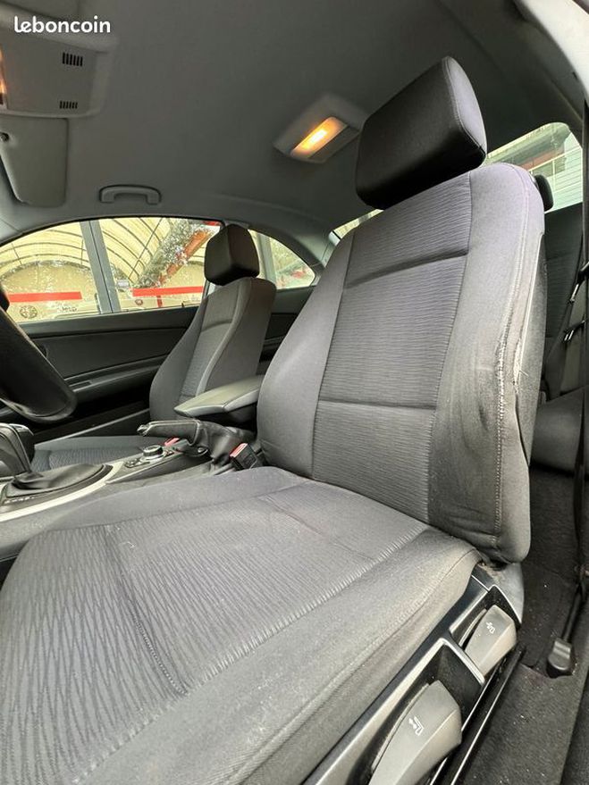 BMW Serie 1 Coup I (E82) 120iA 170ch Luxe Gris de 2010