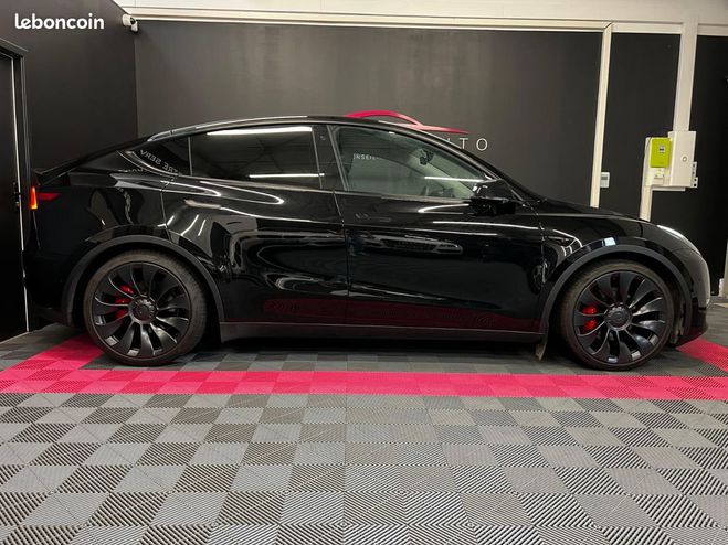 Tesla Model Y Performance Dual Motor AWD 533CV SOH 92  Noir de 2022