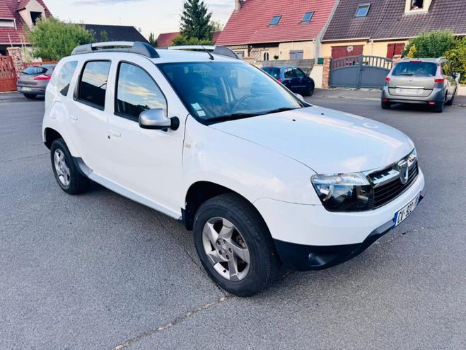 Dacia Duster 1.5 DCI 110 CH LAUREATE 4x2 BLANC de 2013