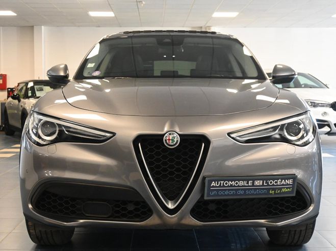 Alfa romeo Stelvio 2.0T 200 ch Q4 AT8 Lusso GRIS MEDIUM de 2018