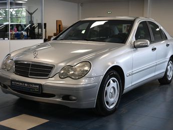  Voir détails -Mercedes Classe C W 203 220 CDI Classic à Saint-Saturnin (72)