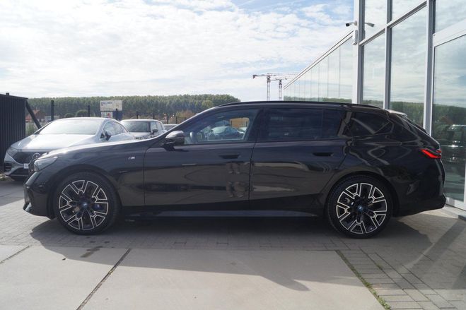 BMW i5 eDrive40 HarmanK | PANO | M-Sportpakket  Noir de 2025