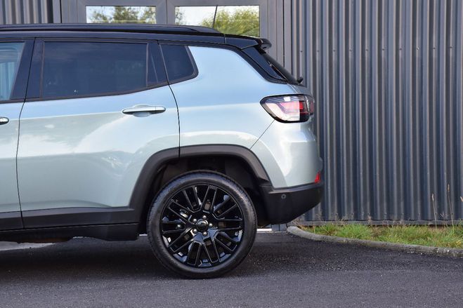 Jeep Compass II 1.5 TURBO T4 130 E-HYBRID UPLAND BVR7 GRIS METAL de 2022