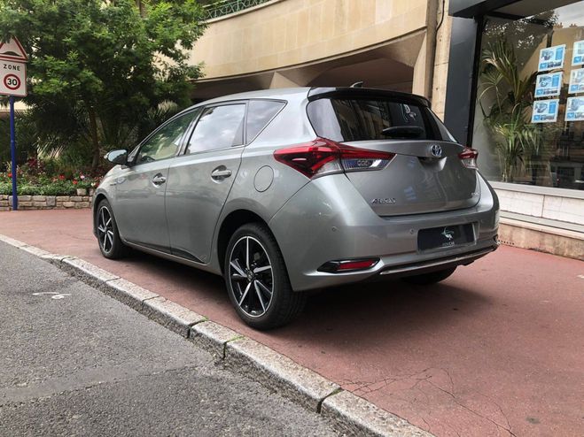 Toyota Auris  GRIS CLAIR de 2018