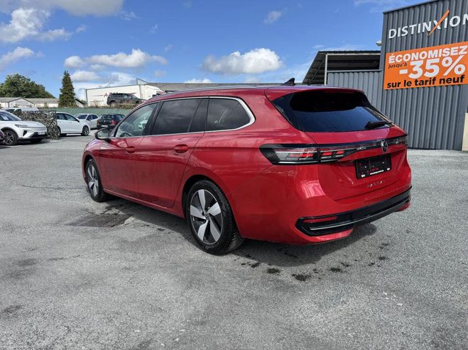 Volkswagen Passat SW 2.0 TDI Evo - 150 - BV DSG 7 Elegance Rouge de 2024