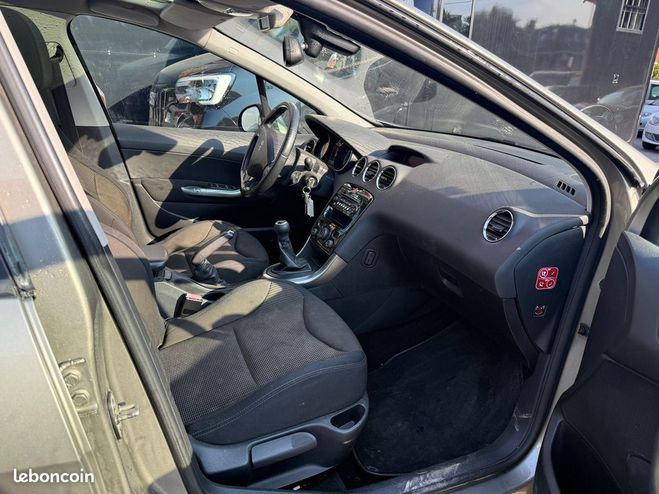 Peugeot 308 SW 1.6 VTI 16V ACTIVE Gris de 2013