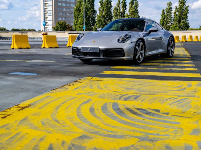 Porsche 911 992 Carrera 4 GT Silver Metallic de 2023