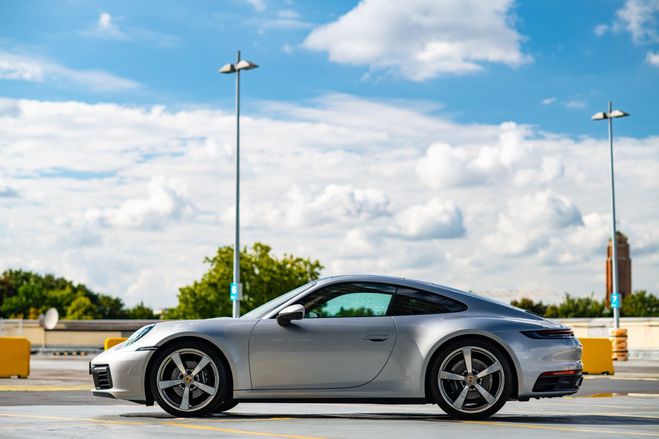 Porsche 911 / 992 Carrera Gris de 2009