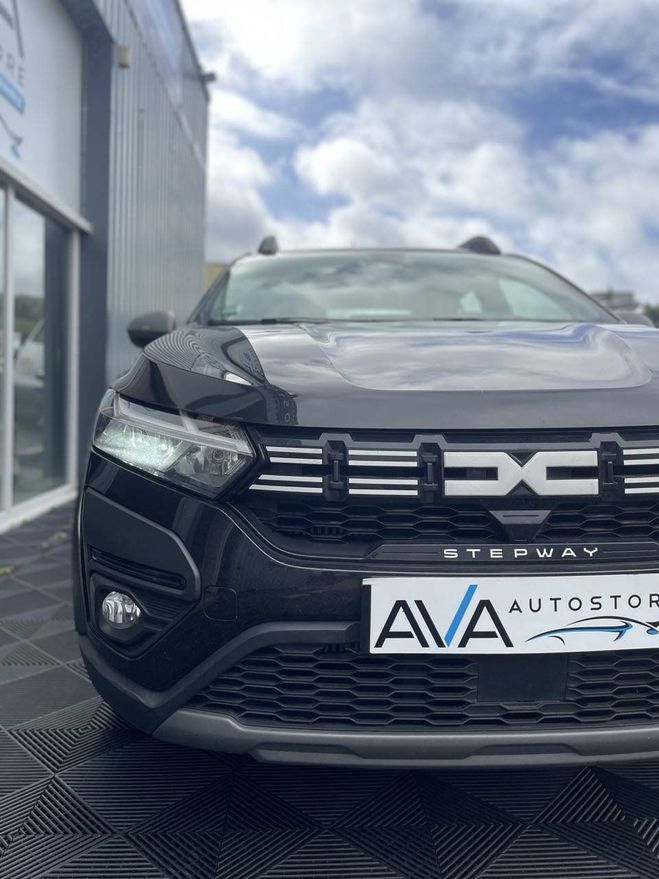 Dacia Sandero III (BJI) 1.0 TCe 110ch Stepway Expressi NOIR de 2023