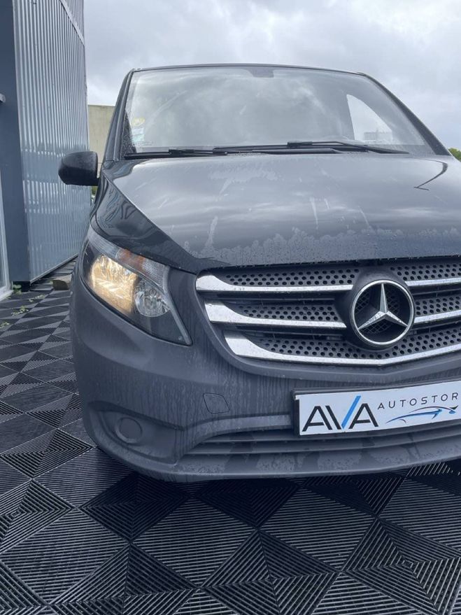 Mercedes Vito (447) Fourgon 111 1.6 CDI Bluetec turbo  GRIS F de 2018
