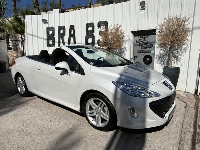 Peugeot 308 CC 1.6 HDi FAP - 112 COUPE CABRIOLET Spo BLANC de 2011