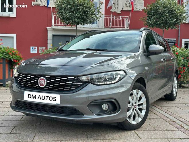 Fiat Tipo 1.3l jtd multijet 2019 1ere main gps Gris de 2019