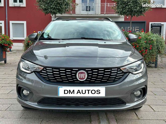 Fiat Tipo 1.3l jtd multijet 2019 1ere main gps Gris de 2019