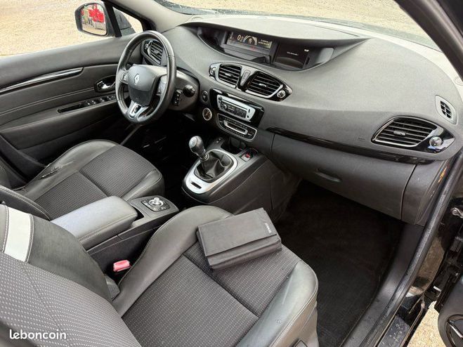 Renault Scenic III Phase 2 1.6 dCi 130CV BOSE Anne 10- Noir de 2014