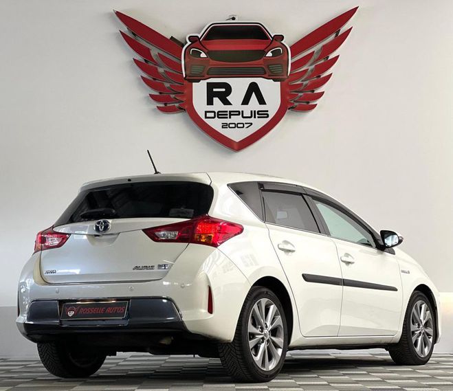 Toyota Auris 1.8 99CH VVT-i HYBRIDE Blanc Mtallis de 2013