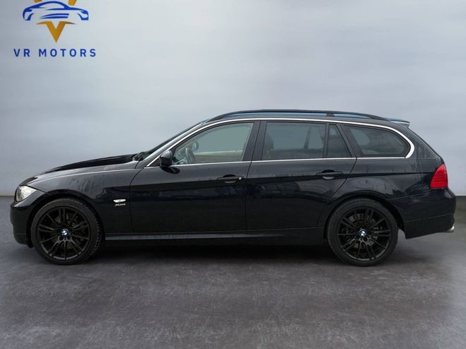 BMW Serie 3 (E90) 330i 272ch Luxe Xdrive BVA ** Entr NOIR de 2009