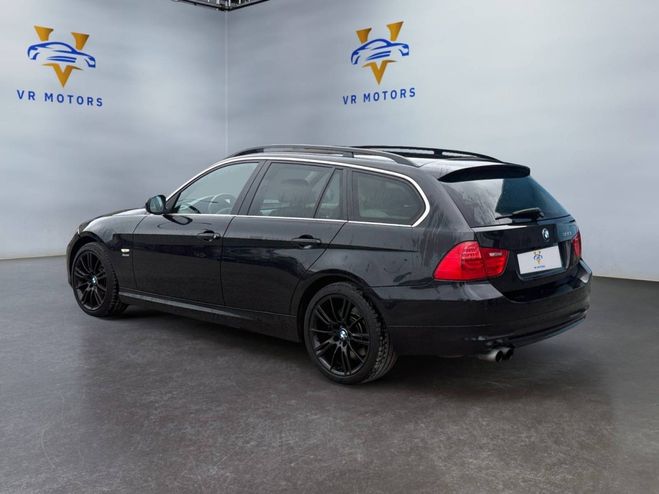 BMW Serie 3 (E90) 330i 272ch Luxe Xdrive BVA ** Entr NOIR de 2009