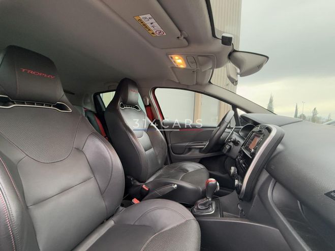 Renault Clio RS 4 Trophy 220 cv ROUGE FONCE de 2015