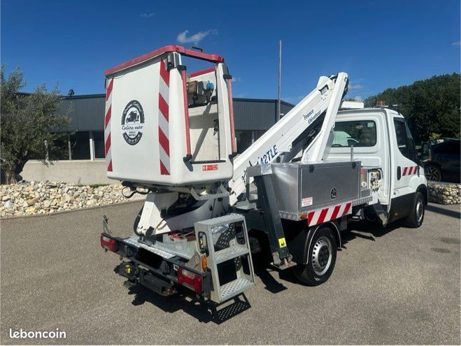 Iveco Daily 24990 ht 35s14 nacelle France Elevateur   de 2018