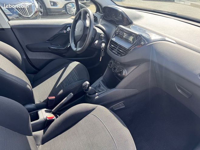 Peugeot 208 1.4hdi access 2 places Blanc de 2015