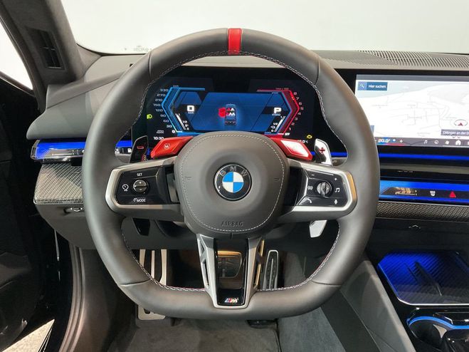 BMW M5 M5 G90 V8 Bi-Turbo 4.4L Hybride 727cv TV NOIR CARBON de 2025