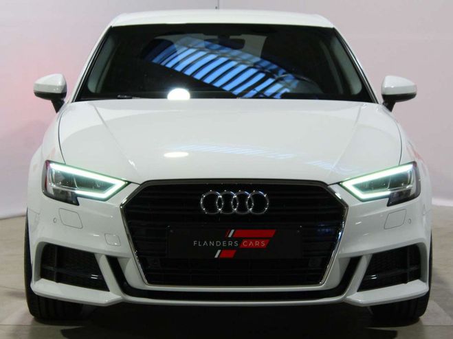 Audi A3 30 TFSI S-Line Blanc de 