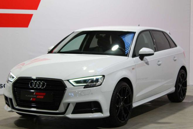 Audi A3 30 TFSI S-Line Blanc de 