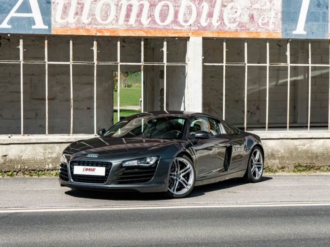 Audi R8 V8 4.2 420 ch  de 2007