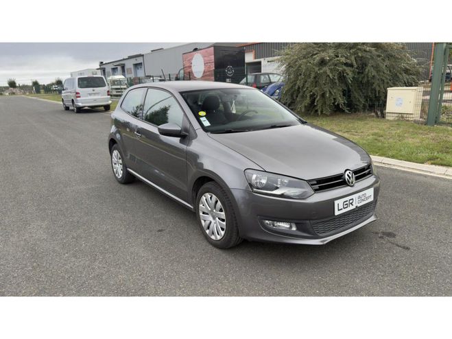 Volkswagen Polo 1.6 TDI 90 Confortline Business / DISTIB Gris de 2011