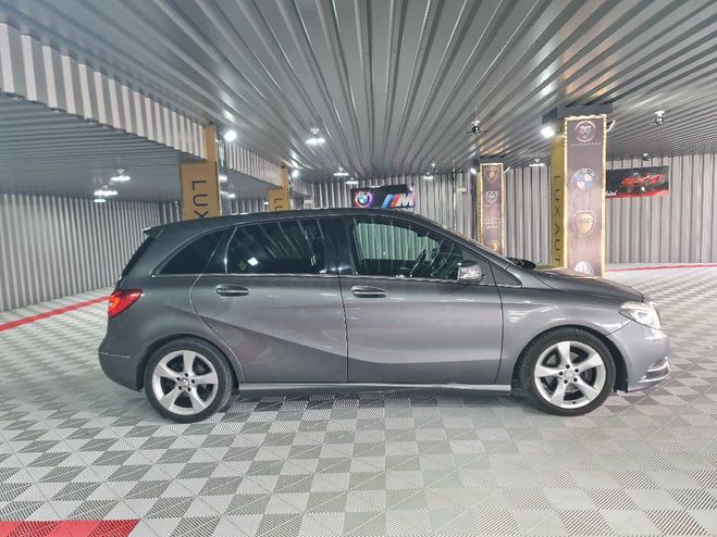 Mercedes Classe B 180 1.5L CDI 110 CV PACK Design * CUIR * Grise de 2014