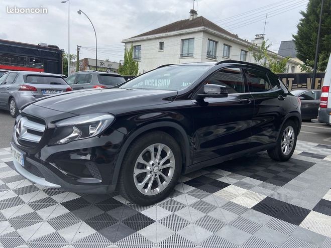 Mercedes Classe GLA Classe 180 CDI FASCINATION 7G-DCT Noir de 2015