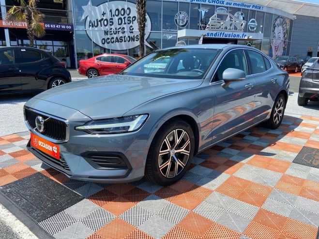 Volvo S60 B4 197 MHEV BVA CORE + GPS Camra Gris Fonc de 2024