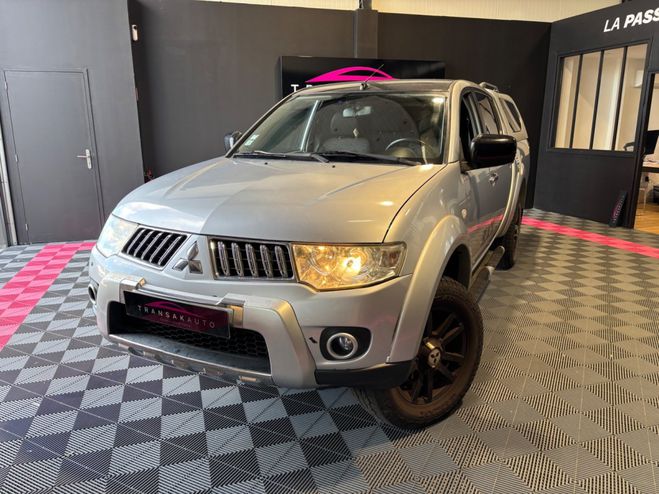 Mitsubishi L 200 DOUBLE CABINE 2.5 TD 178 D INTENSE SPORT Gris de 2013