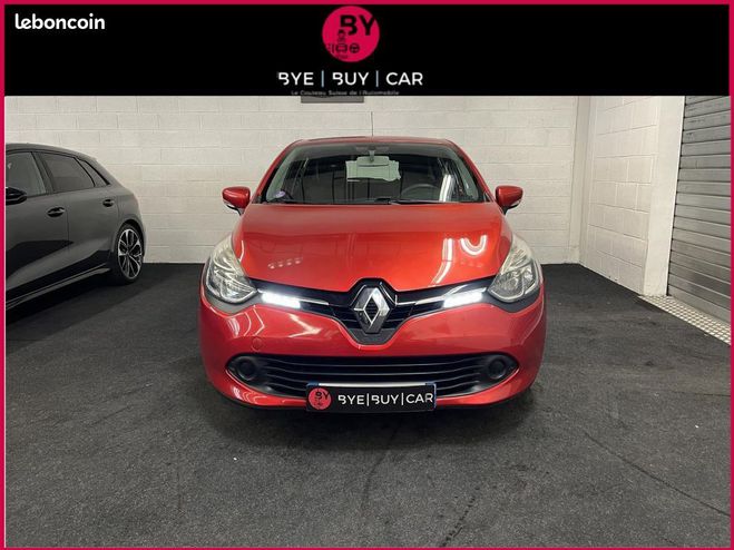 Renault Clio 0.9 TCe 90 IV BERLINE Zen PHASE 1 Rouge de 2014