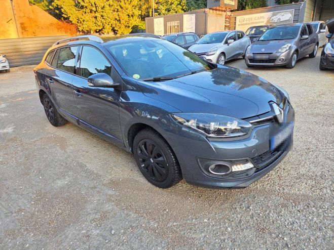 Renault Megane III ESTATE Limited 1.5 DCi 110 ch Gris de 2016
