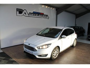  Voir détails -Ford Focus 1.0 SCTi EcoBoost - 125 S&S III 2011 BER à Saint-Andr-de-Corcy (01)