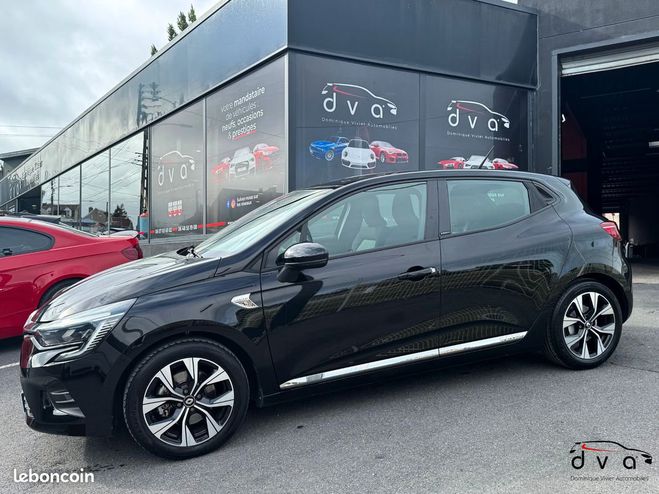 Renault Clio V 1.6 E-Tech 140 ch Limited Noir de 2021